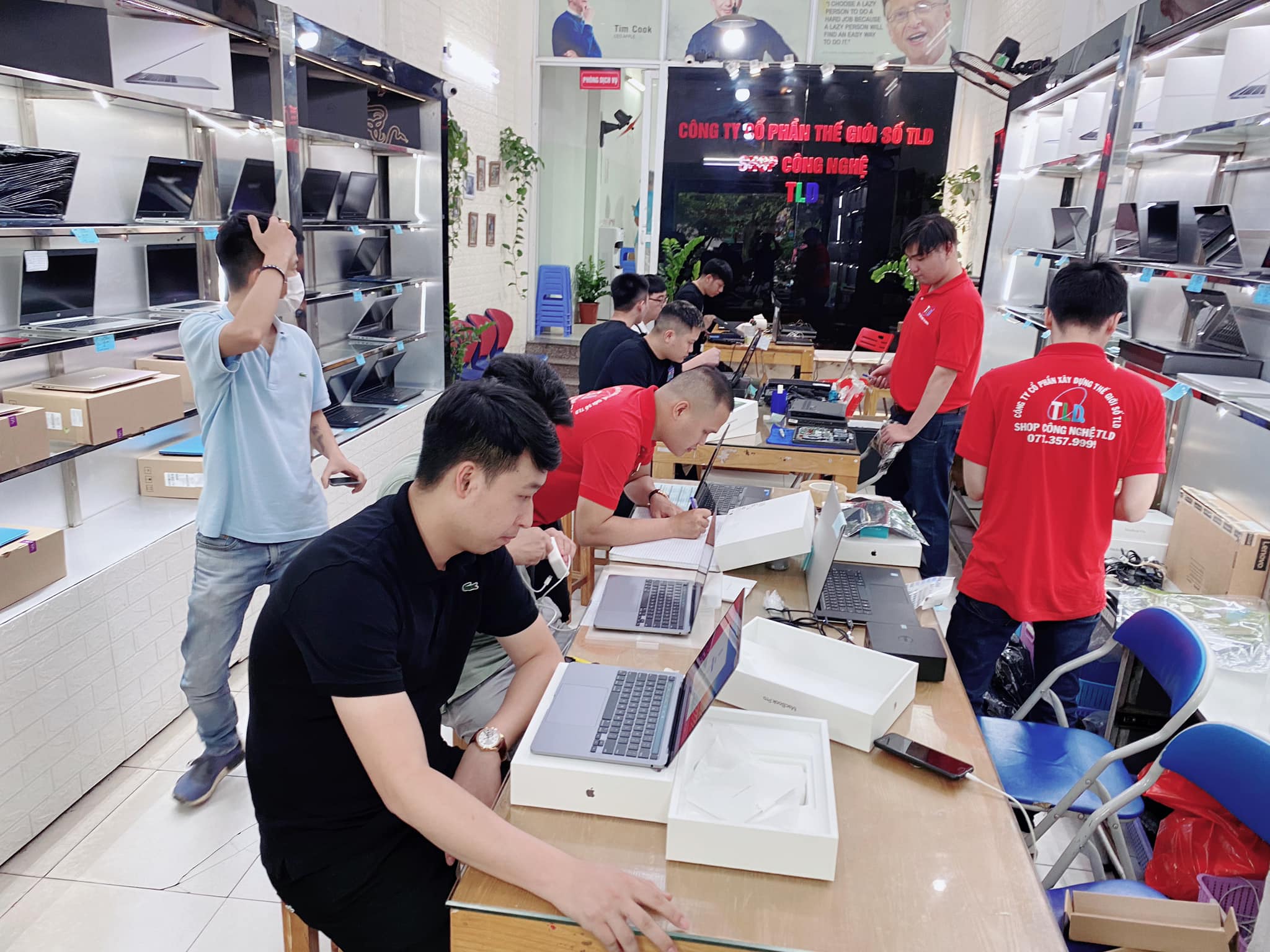 MacBook Pro 13-inch 16GB RAM 512GB M1 Chính hãng Apple Việt Nam